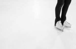 Łyżwy figurowe vs łyżwy rekreacyjne – czym się różnią i które wybrać?